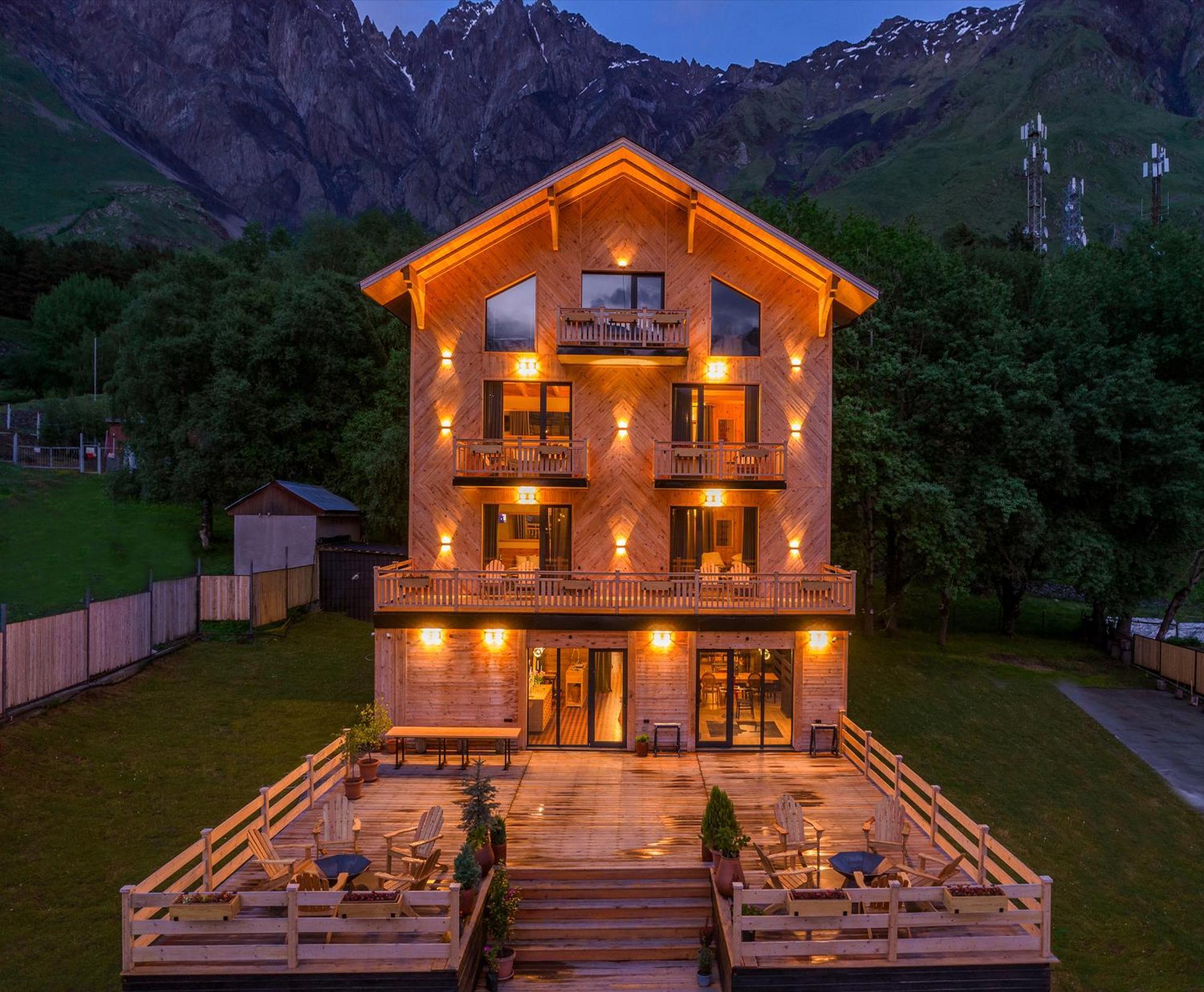 1740 Boutique Hotel Kazbegi Ngoại thất bức ảnh