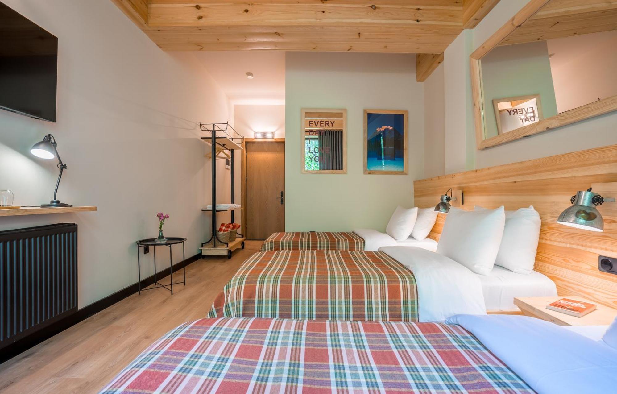 1740 Boutique Hotel Kazbegi Ngoại thất bức ảnh