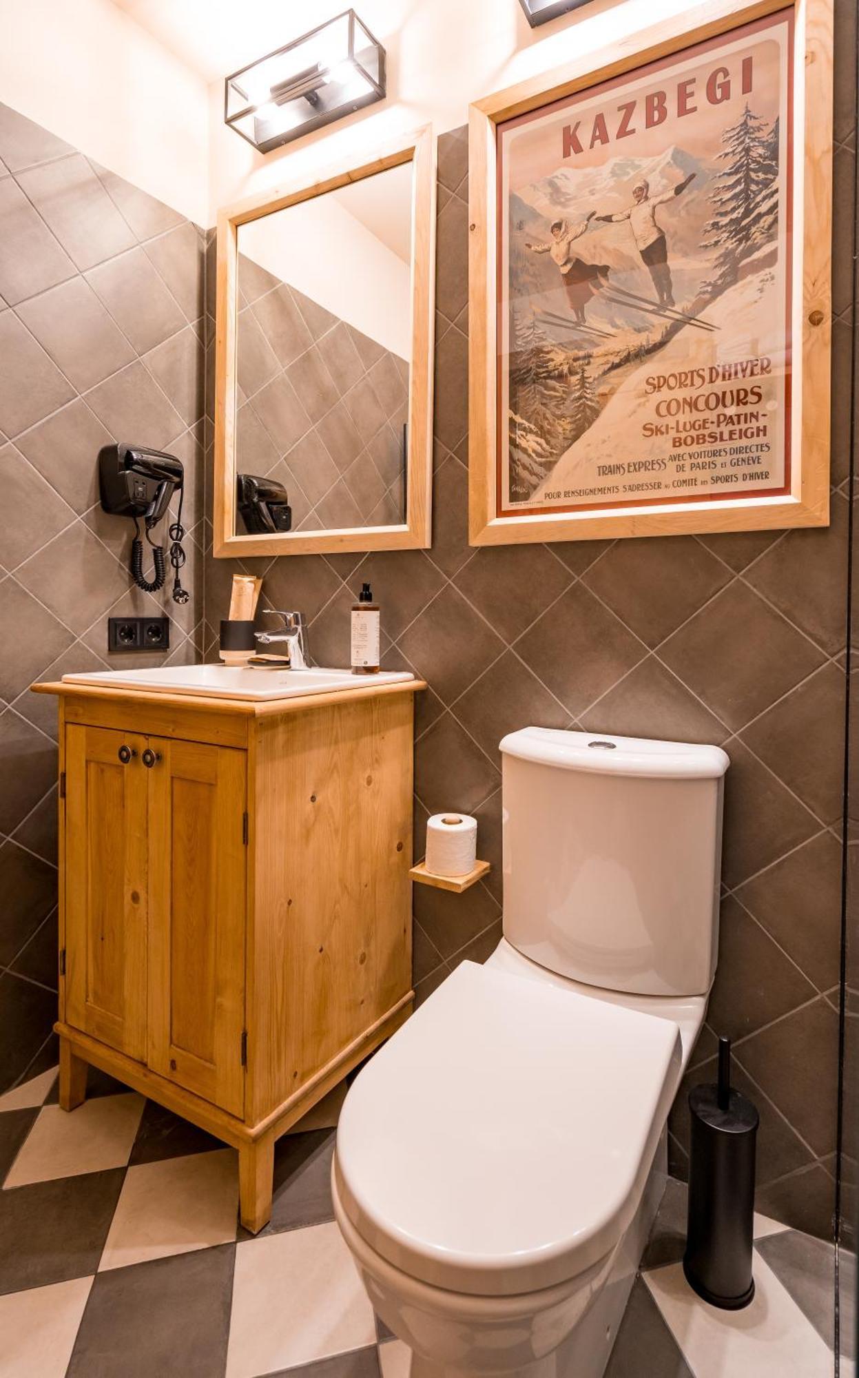 1740 Boutique Hotel Kazbegi Ngoại thất bức ảnh