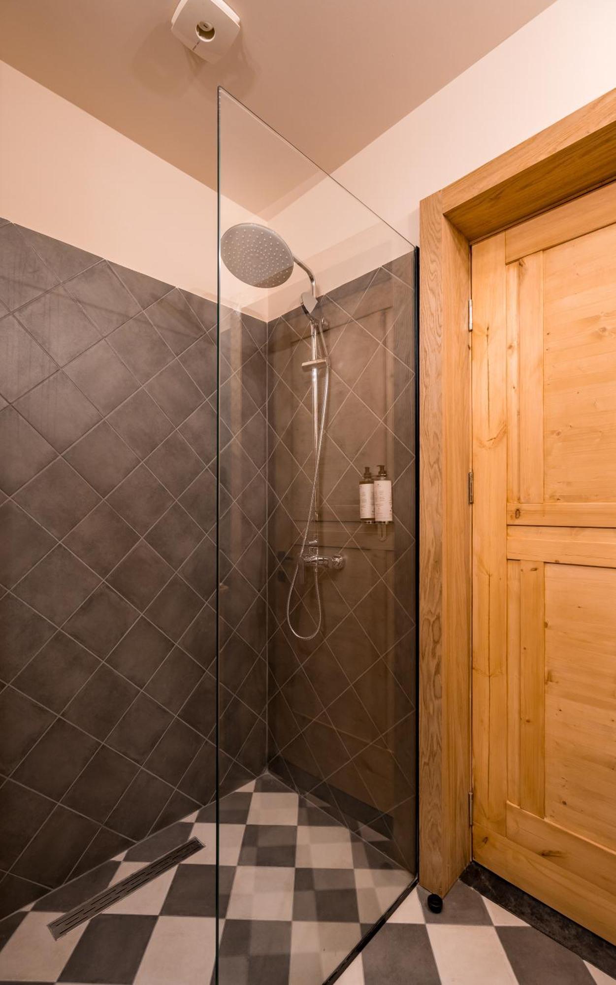 1740 Boutique Hotel Kazbegi Ngoại thất bức ảnh