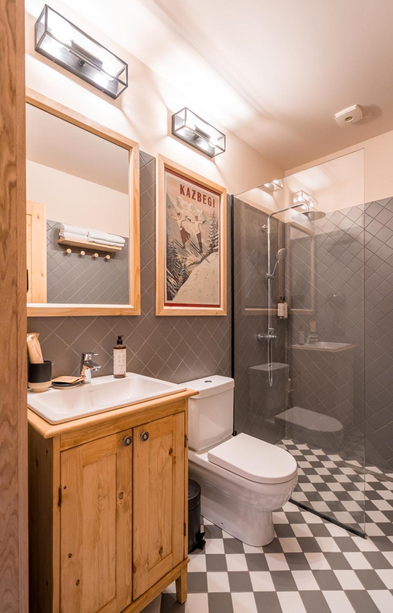 1740 Boutique Hotel Kazbegi Ngoại thất bức ảnh