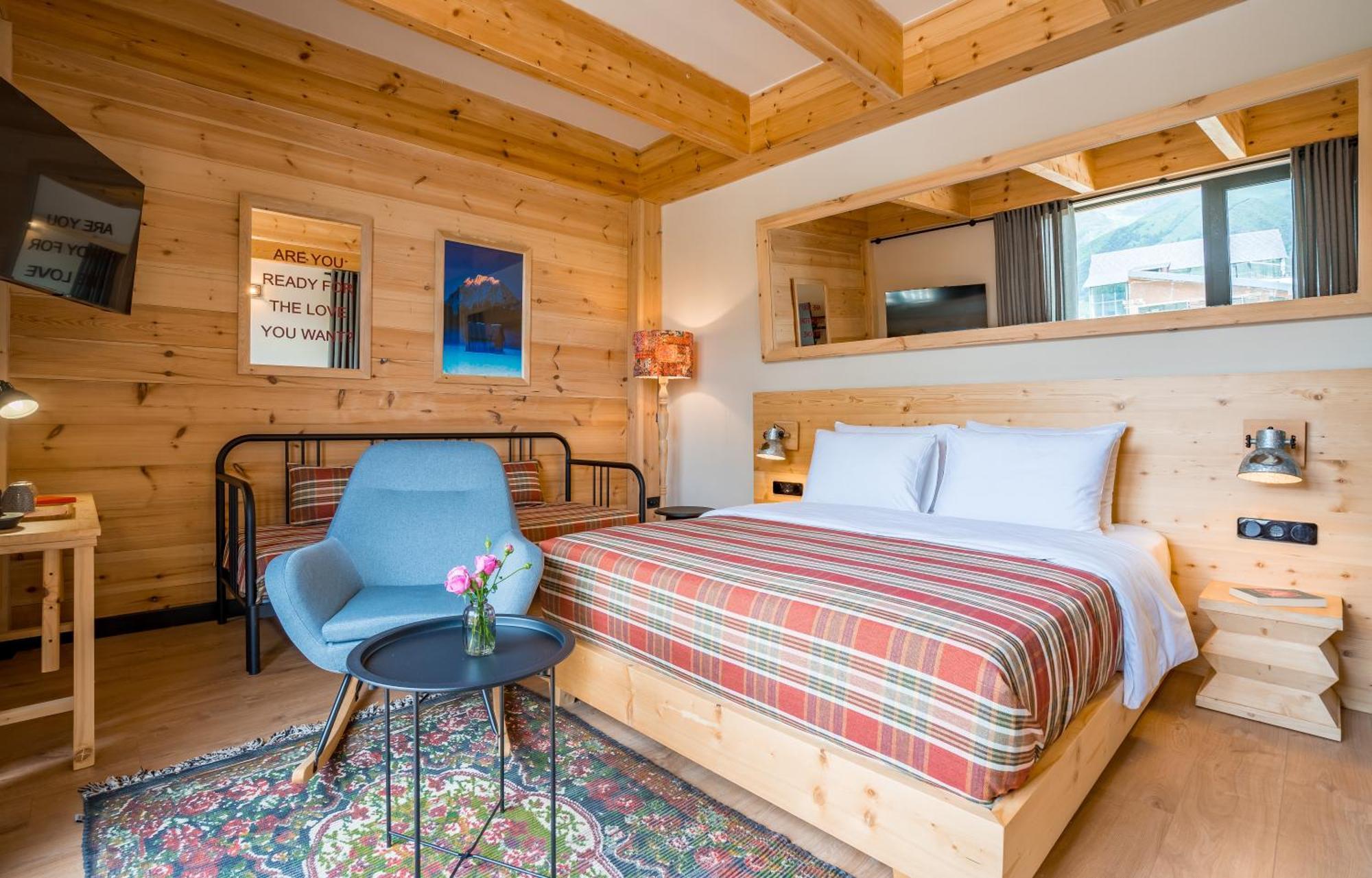 1740 Boutique Hotel Kazbegi Ngoại thất bức ảnh